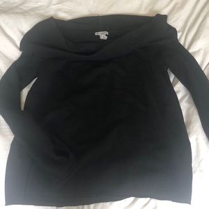 Active off shoulder sweater